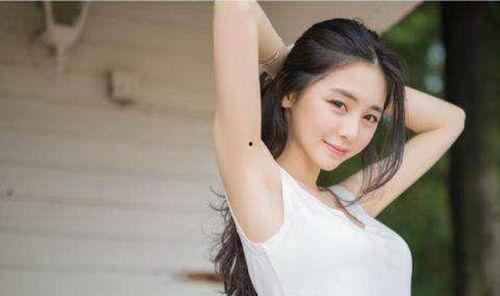 校花宿舍国产自拍视频,揭秘校花宿舍私密自拍视频之谜